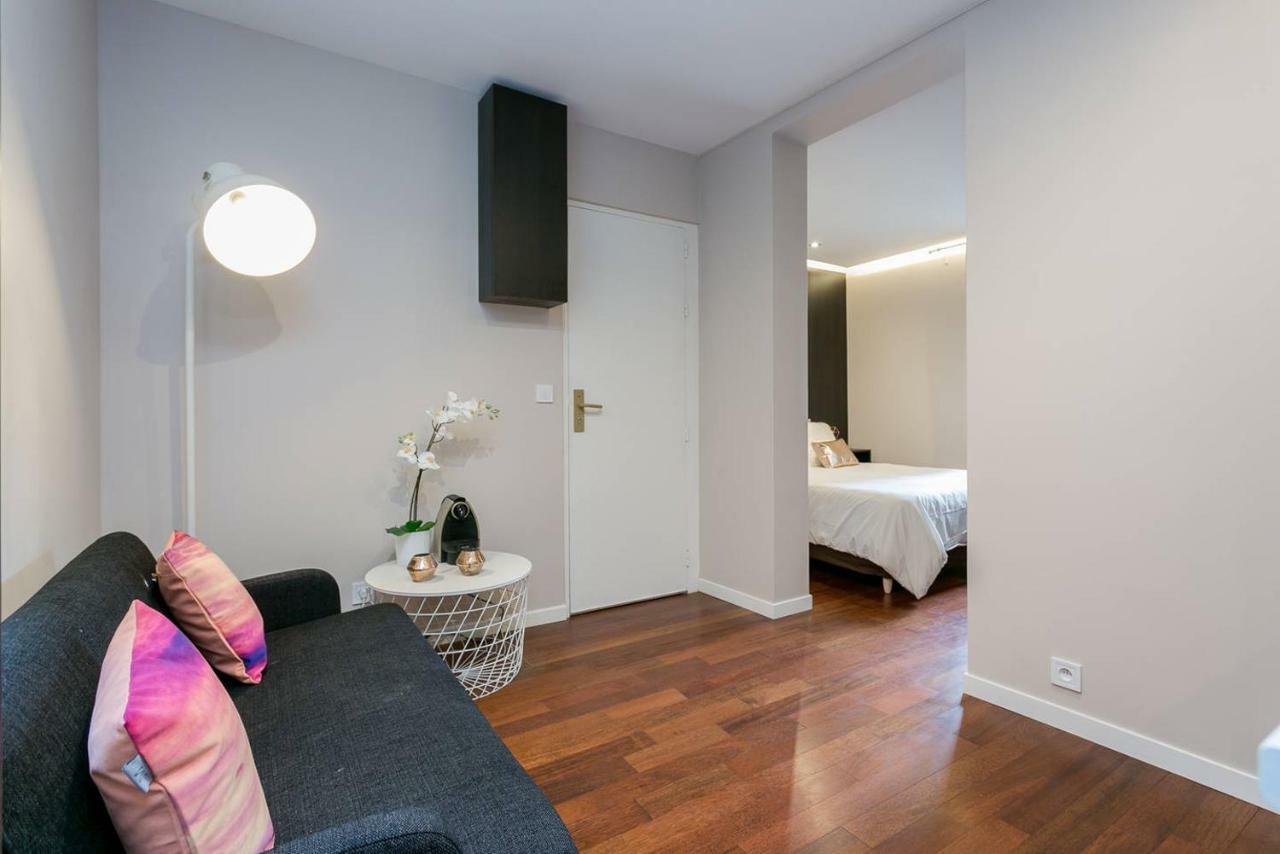 Charmant Studio Neuf Proche Des Invalides Apartamento Paris Exterior foto