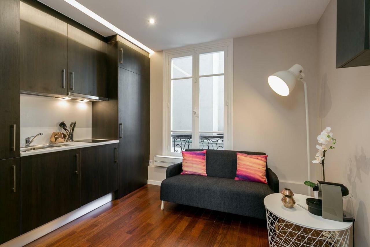 Charmant Studio Neuf Proche Des Invalides Apartamento Paris Exterior foto